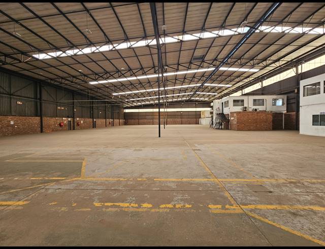 6,561M² WAREHOUSE TO LET IN HUGHES